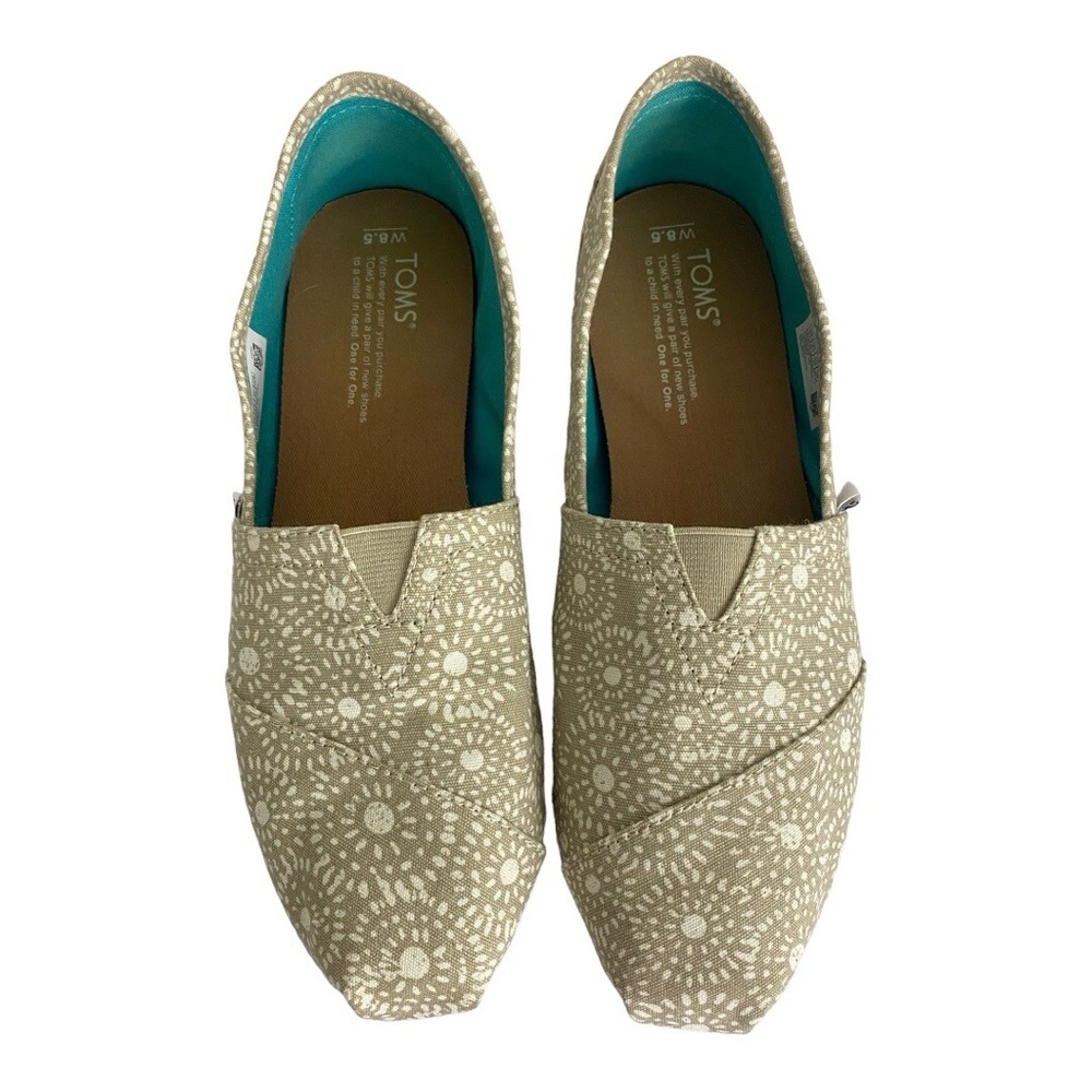 TOMS Women's Floral Beige Slip-On Flats in box